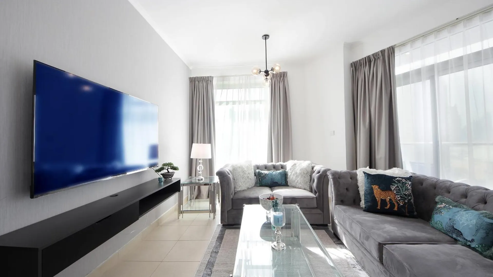 Apartment Stylish 2 Bedroom With Stunning Downtown View - Burj Views Tower East Dubai